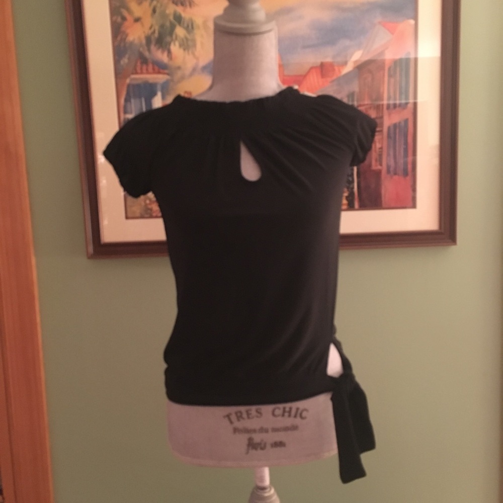 White House black market xxs black top